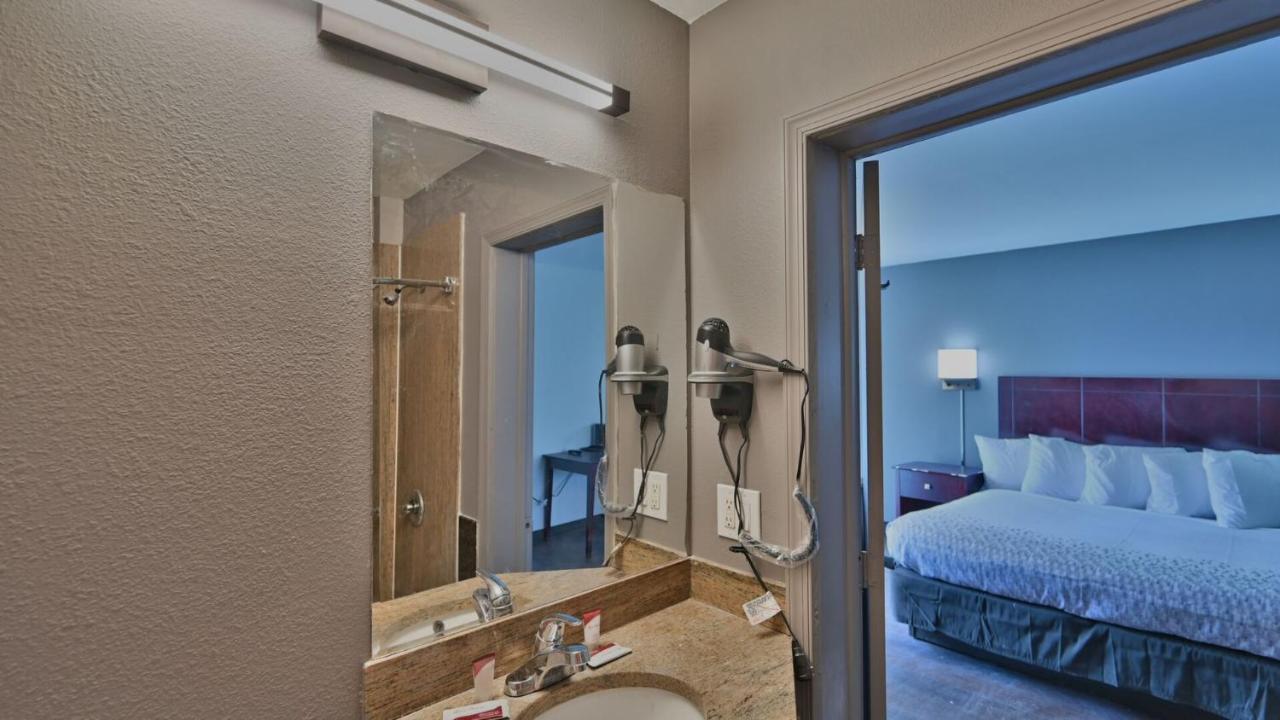 Maplehurst Motel Tunkhannock Екстер'єр фото